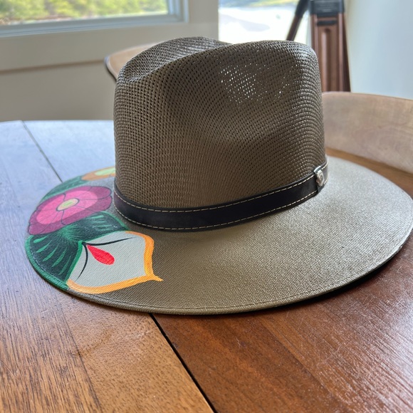 One of a kind hand painted straw hat with flowers 🌸 - Picture 3 of 4